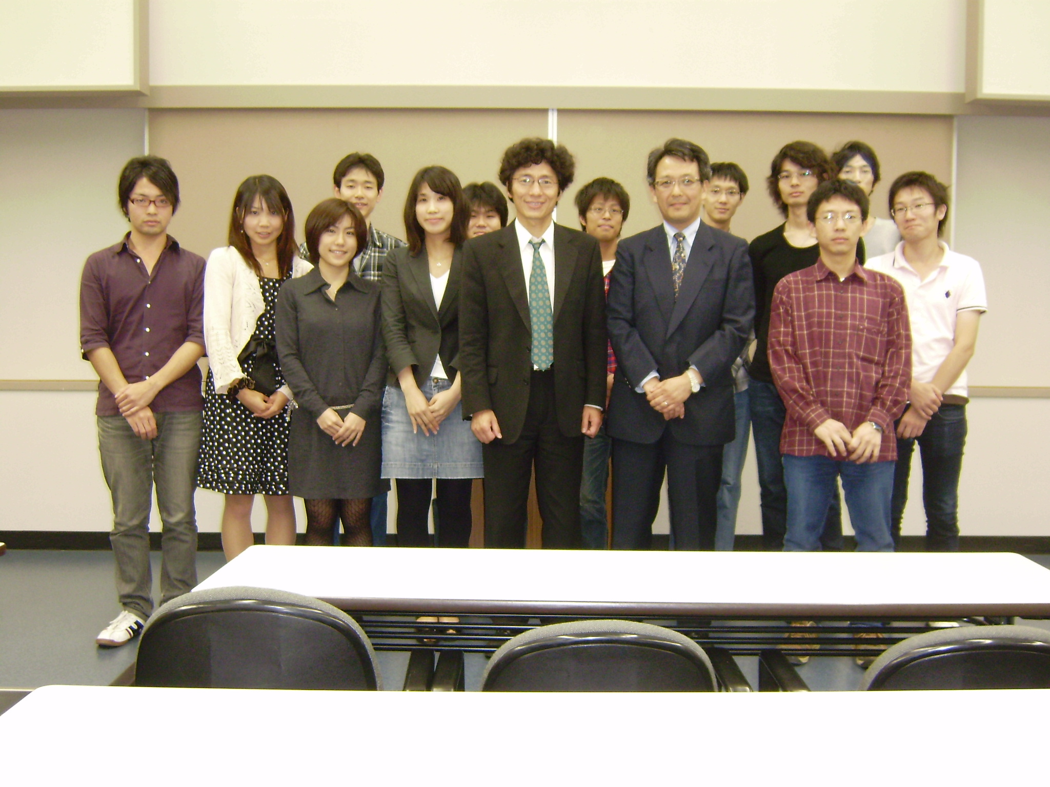 Prof. YuƊ_